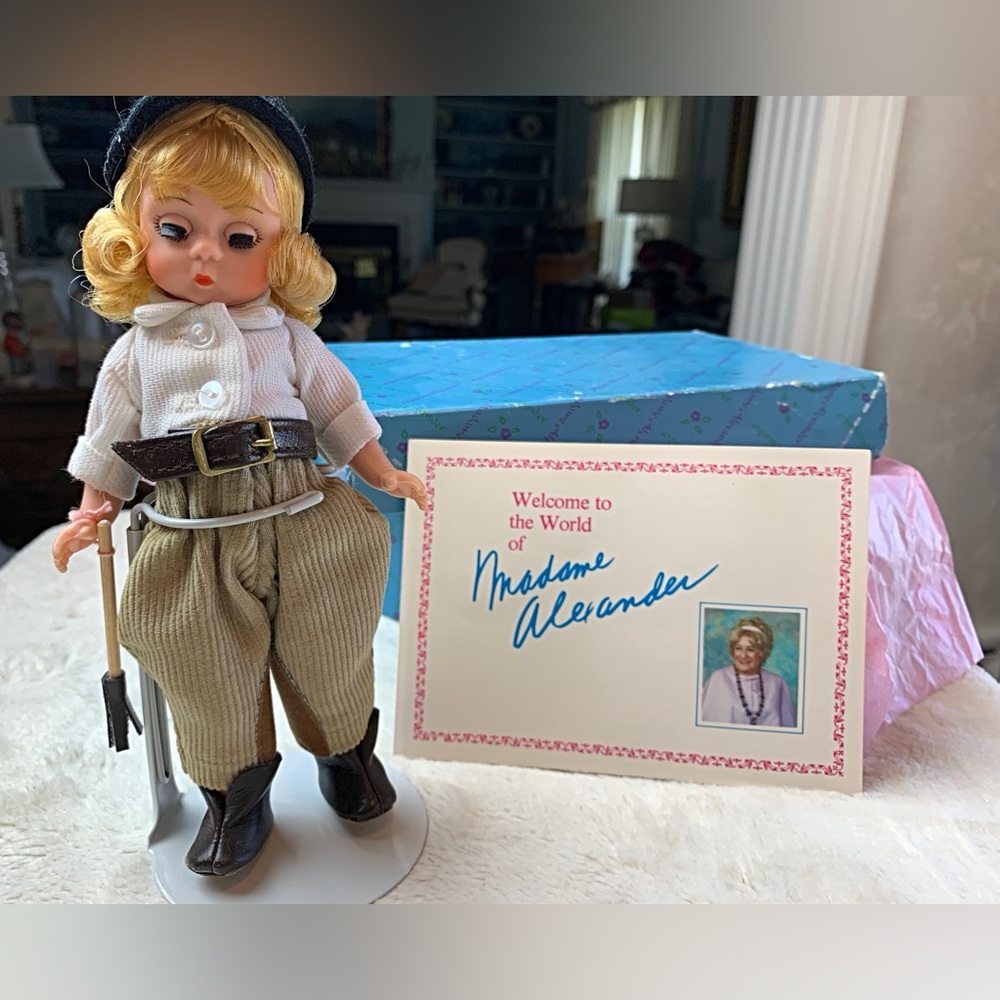 Vintage Madame Alexander Doll: Riding Habit - Picture 8 of 9
